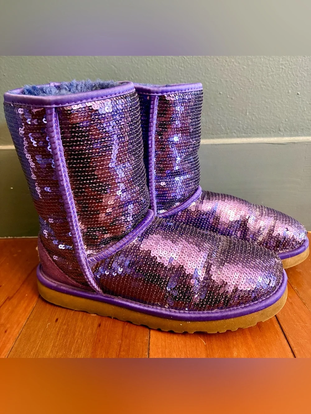 UGG Boots Size 7 Purple Sequins Sparkly Uggs